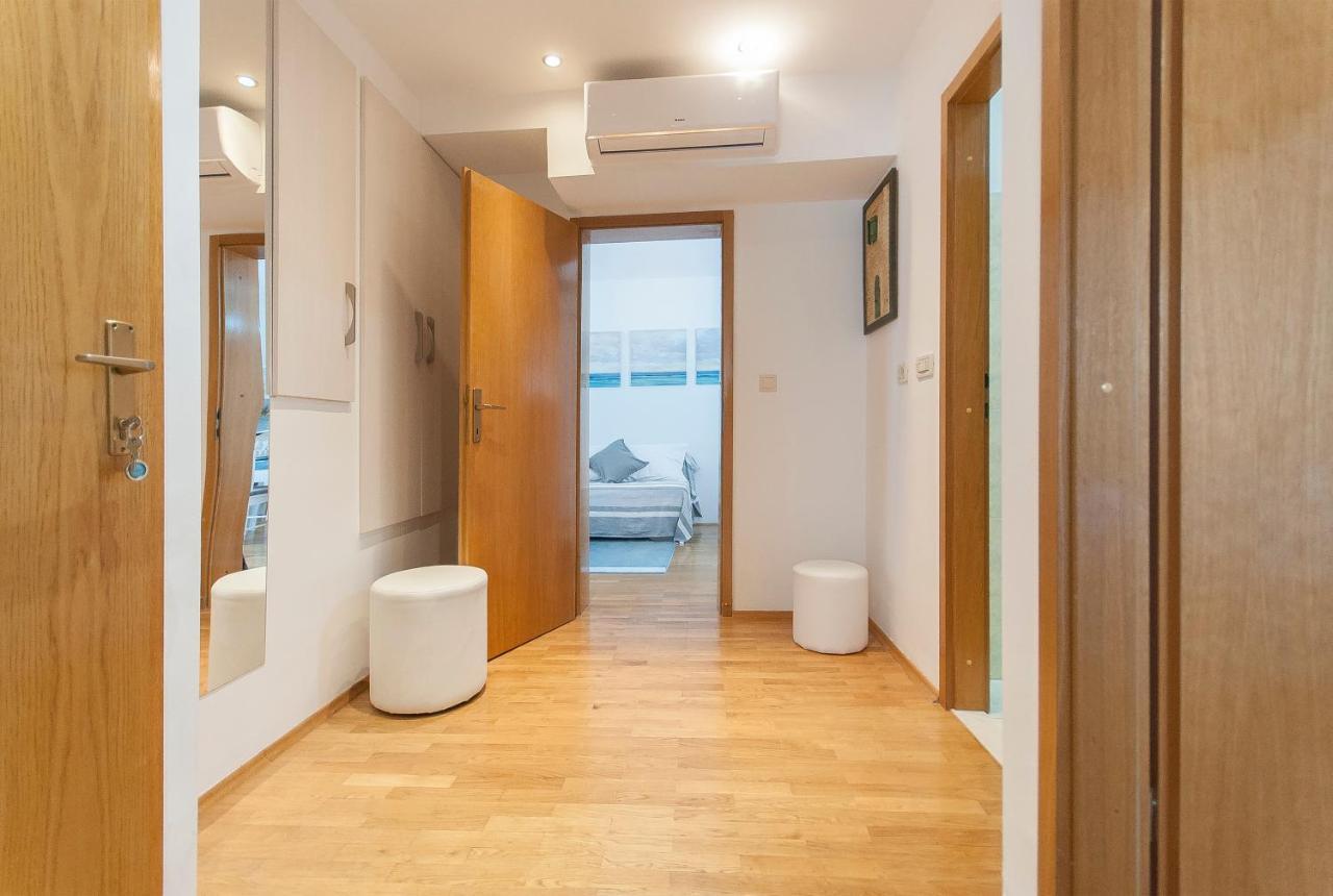 אומיס Apartment Luna מראה חיצוני תמונה